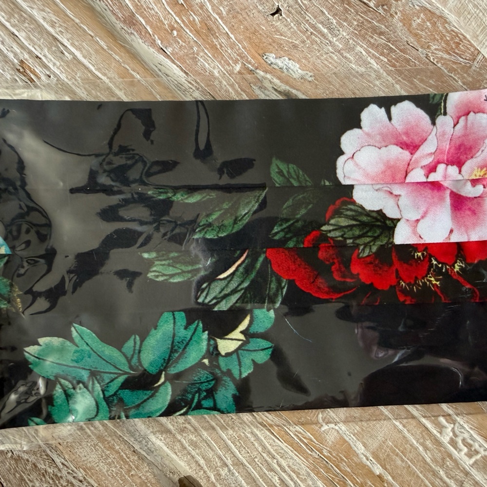 Johnny Was Floral Face Mask - Black, Red, Green